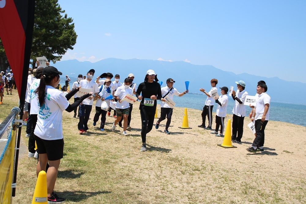 т킱X|[cẘw72ɊJÂꂽu2LAKE BIWA TRIATHLON IN MORIYAMAvɑsψ{eBAƂĎQ܂