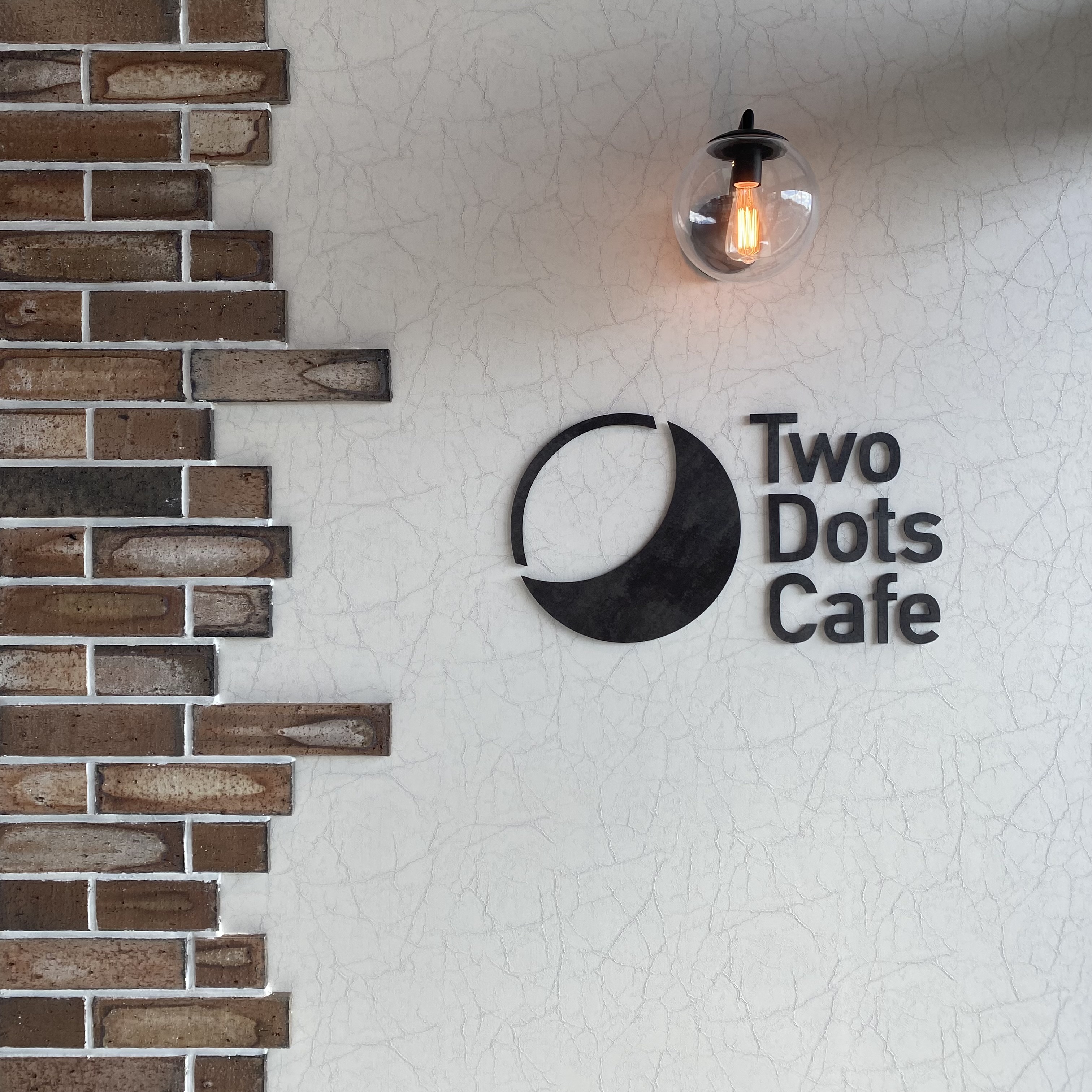 w Two Dots CafeigD[hbcJtFjx2024N217ɉꌧǒJ얼ɂăI[vI