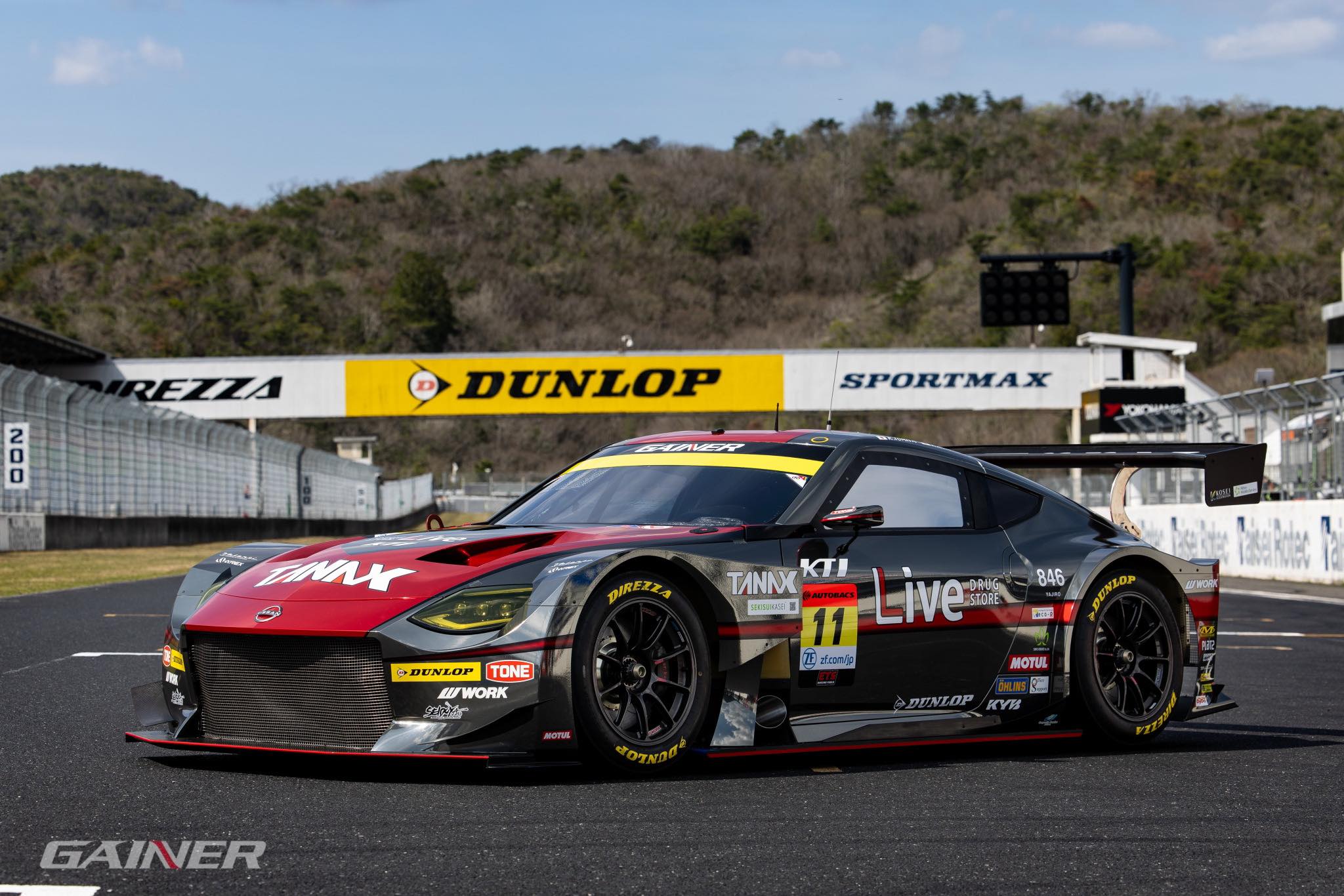 ySUPER GT Round4 FUJI GT 350KM RACEzϐ`PbgIGAINER x {ƃR{Ly[