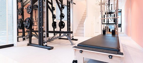 }VseBX~{fBCNURBAN CLASSIC PILATESVuhƂȂuBREST PILATES & BODYMAKEv2XܖڂI[vI