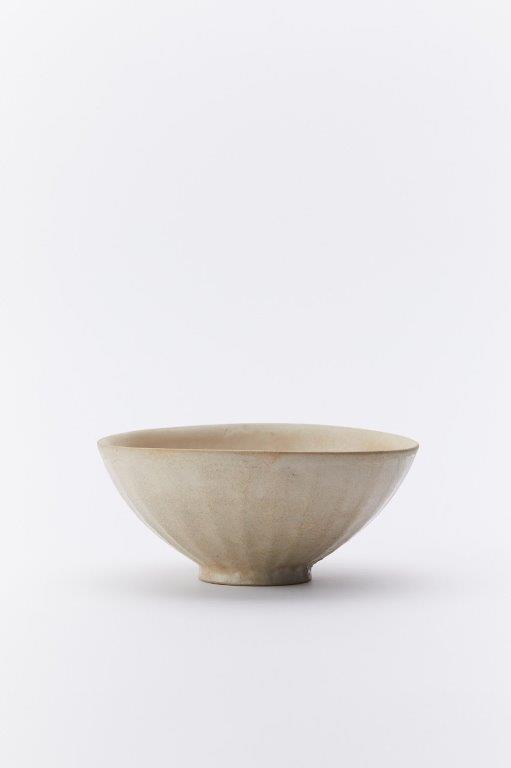 ʓWuq white tea bowl@BANKO archive design museum iv AƂⓌ~bh^EXM[ɂĊJ