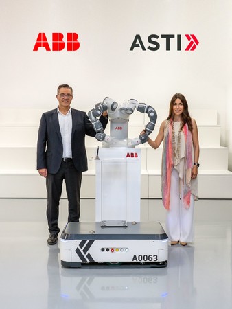 ABBAASTI Mobile Robotics Group𔃎A^oC{bgɂ鎟̏_ȃI[g[V𐄐i