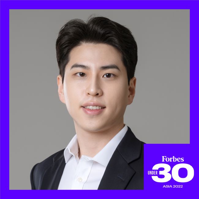 uForbes 30 Under 30 Asia 2022vHyperithm\̃ChE[Io