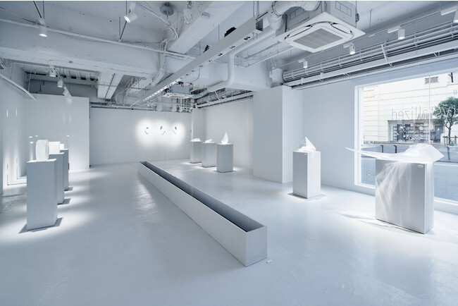 "光の結晶化"をテーマにした展覧会『Takahiro Matsuo “Light Crystallized”』開催。世界的に希少な“クオーツ（石英）ガラス”と光を使用した大型作品を初公開