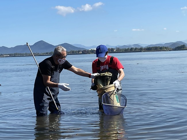 uۊC݃N[AbviInternational Coastal CleanupjvɎQRJER[VXe ̊ɂăsJ𓱓