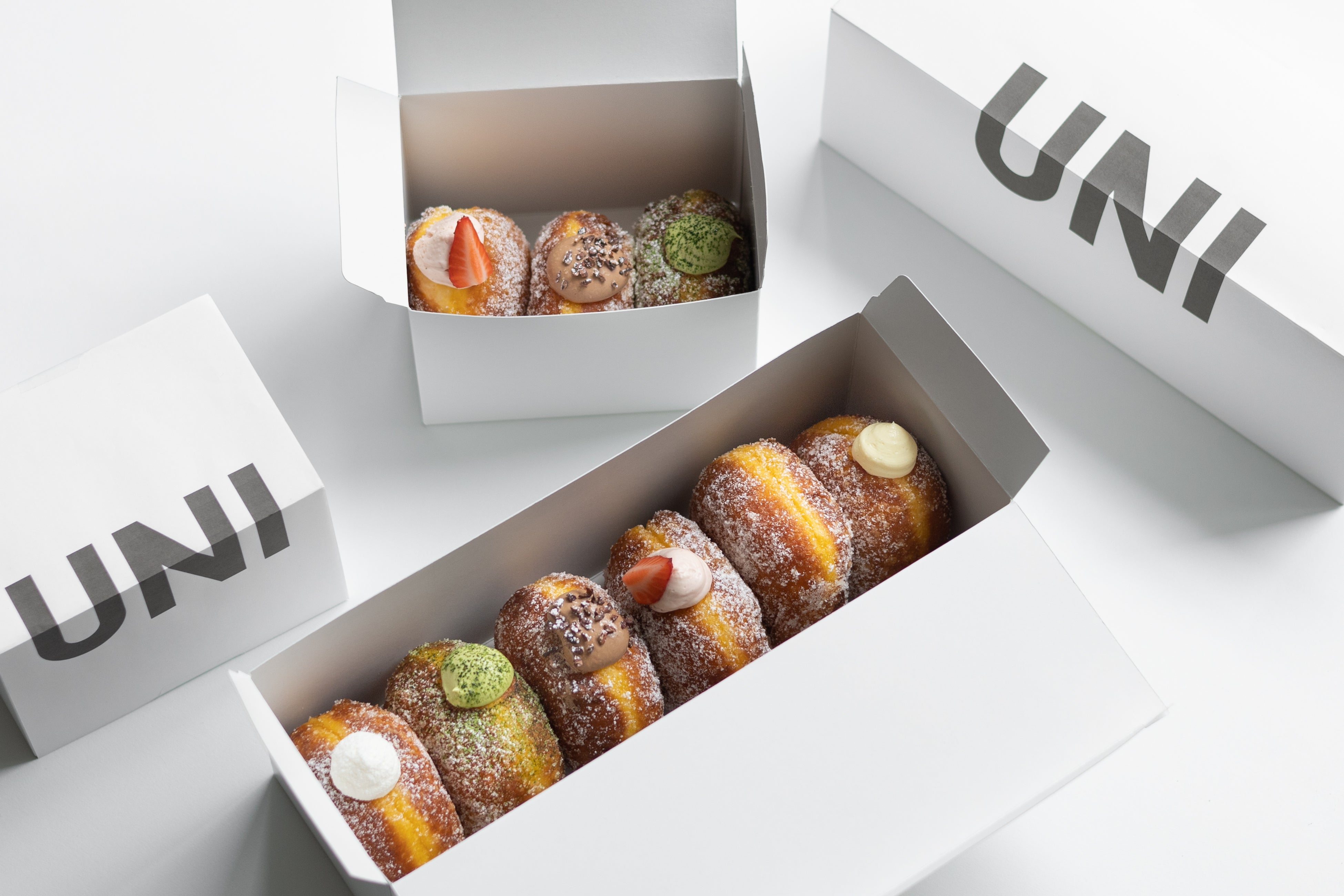 yUNI COFFEE ROASTERYz؂ꑱoAlC̐h[ic̐XuUNI DONUTS l㓌v1215ɉlsEYMɃI[v