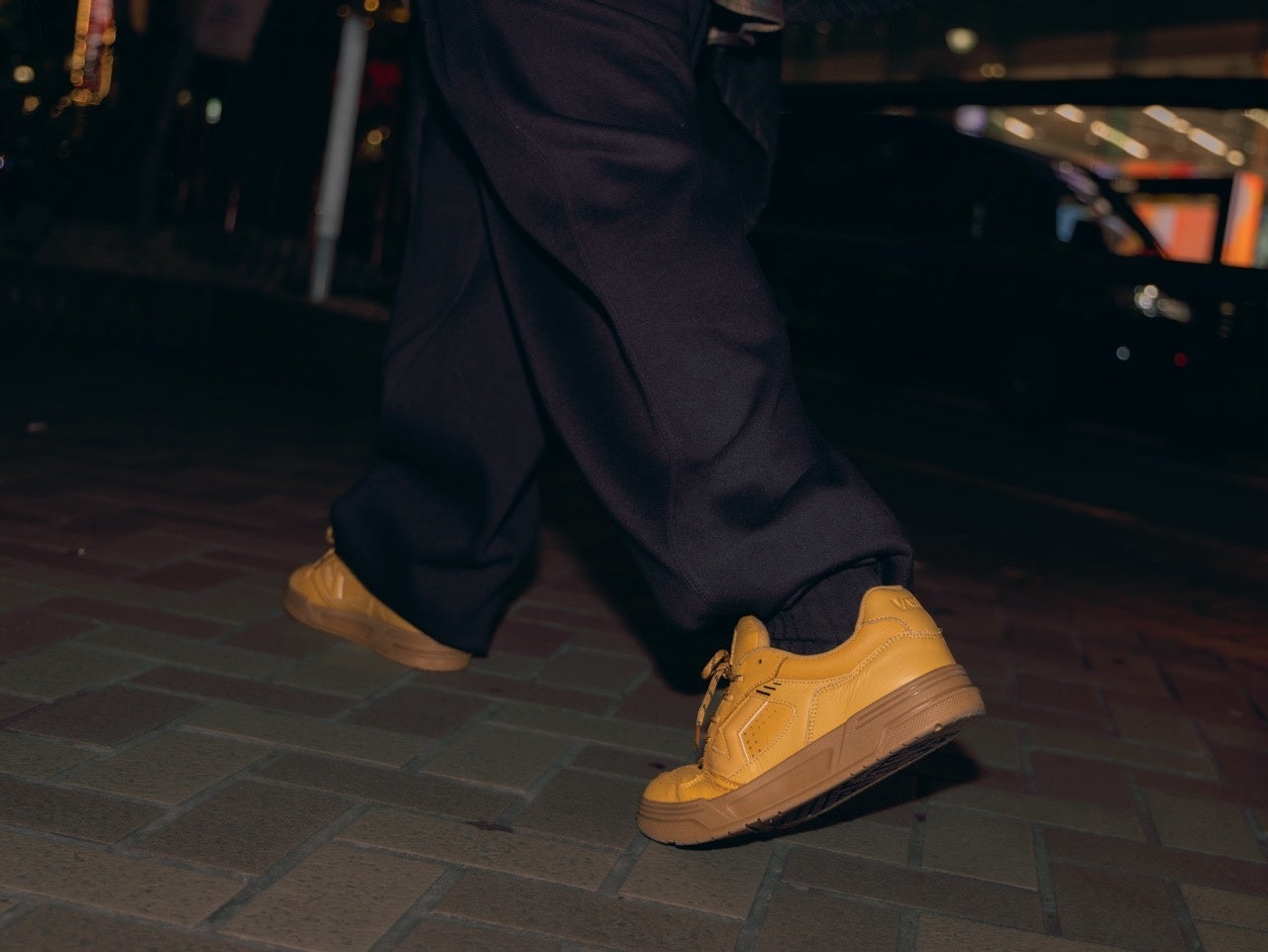 VANS WHEAT CLASSICS H~̑ʂEB[gJ[̃NVbNf Ly[BWAɒڃA[eBXgJUBEENp