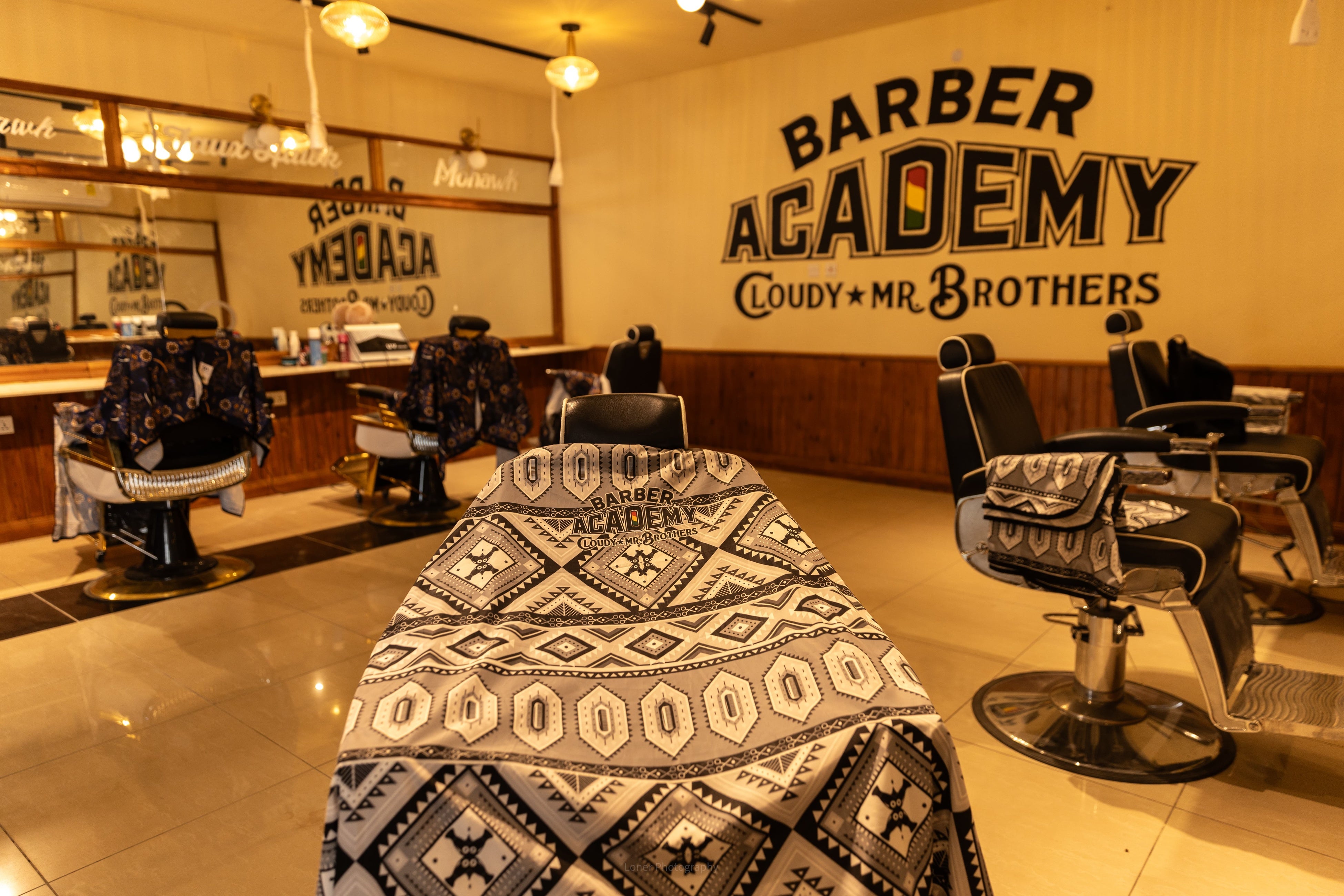 MR.BROTHERS CUT CLUB ~ BROSH ~ CLOUDYBARBER ACADEMY in GHANAJZLÕ|}[hAJbgNX2024N727iyjɃ[X