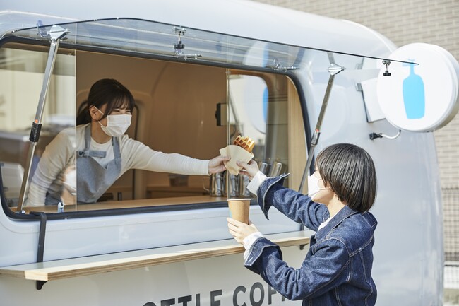 BLUE BOTTLE COFFEE TRUCK IN KANAZAWA