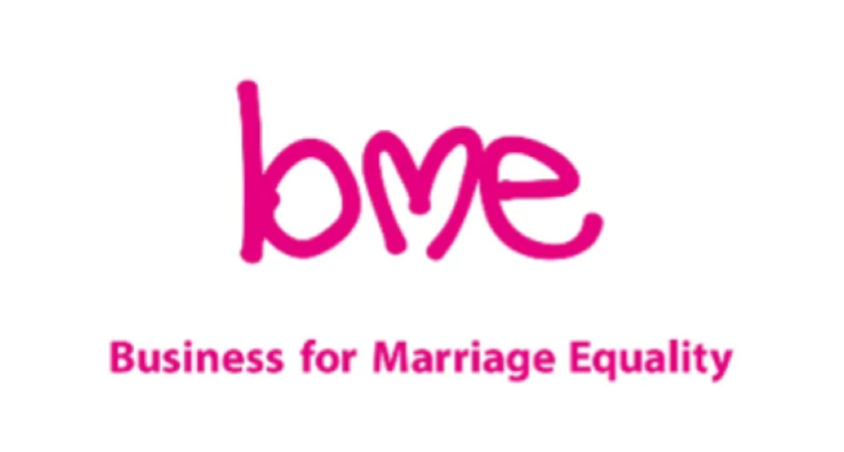 O[vAJTBAYȂǂɎ^B̕Ɏ^ƂLy[uBusiness for Marriage Equalityv̎^v580Ђ˔j