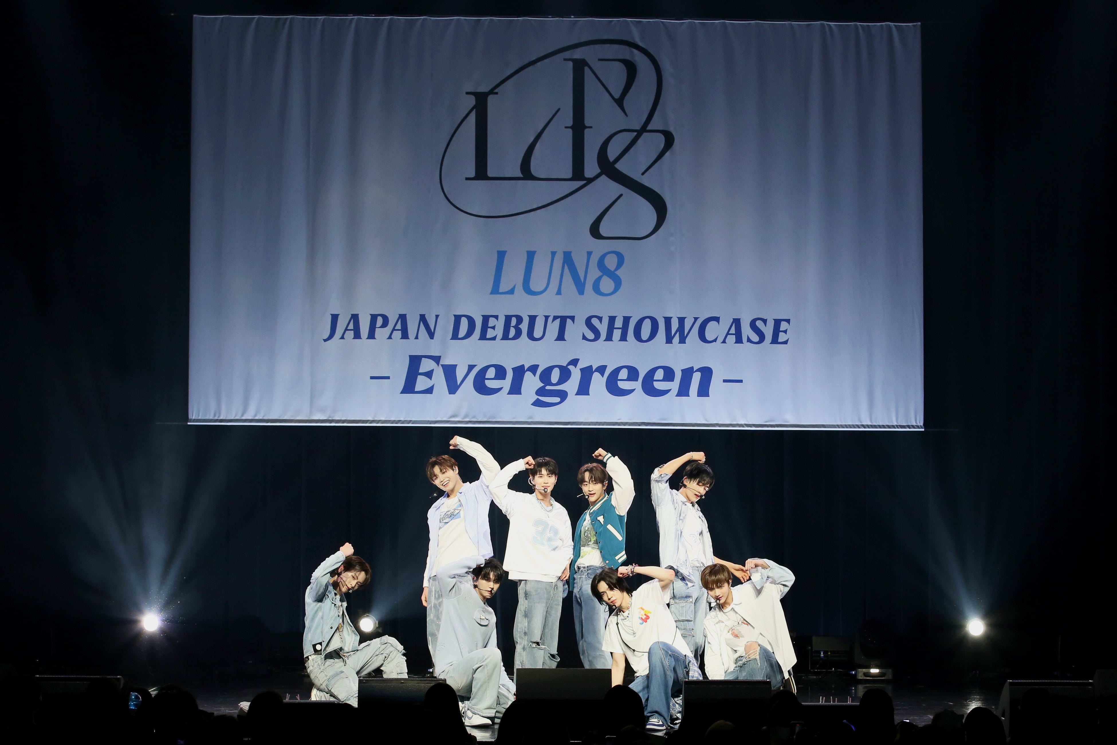 yCu|[gzLUN8(lCg){fr[! wLUN8 JAPAN DEBUT SHOWCASE -Evergreen-xJ!