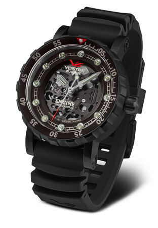 VOSTOK EUROPE({Xg[N[bp)̃XPgfhENGINEhaIŋ̊Oɕ܂ꂽgXPgEHb`I