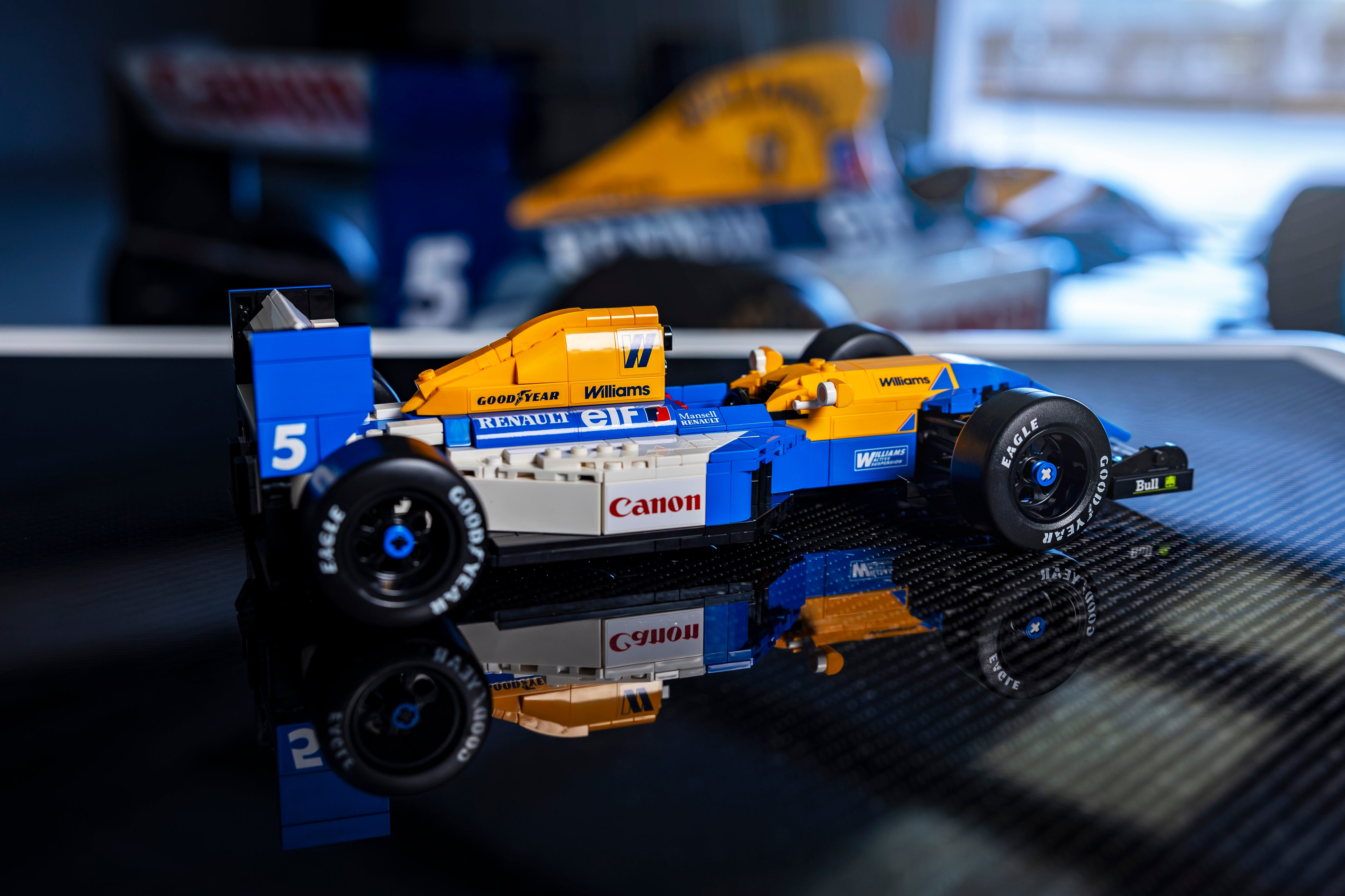 uS(R)ACR Williams Racing FW14B & Nigel Mansellv2025N3Piyj