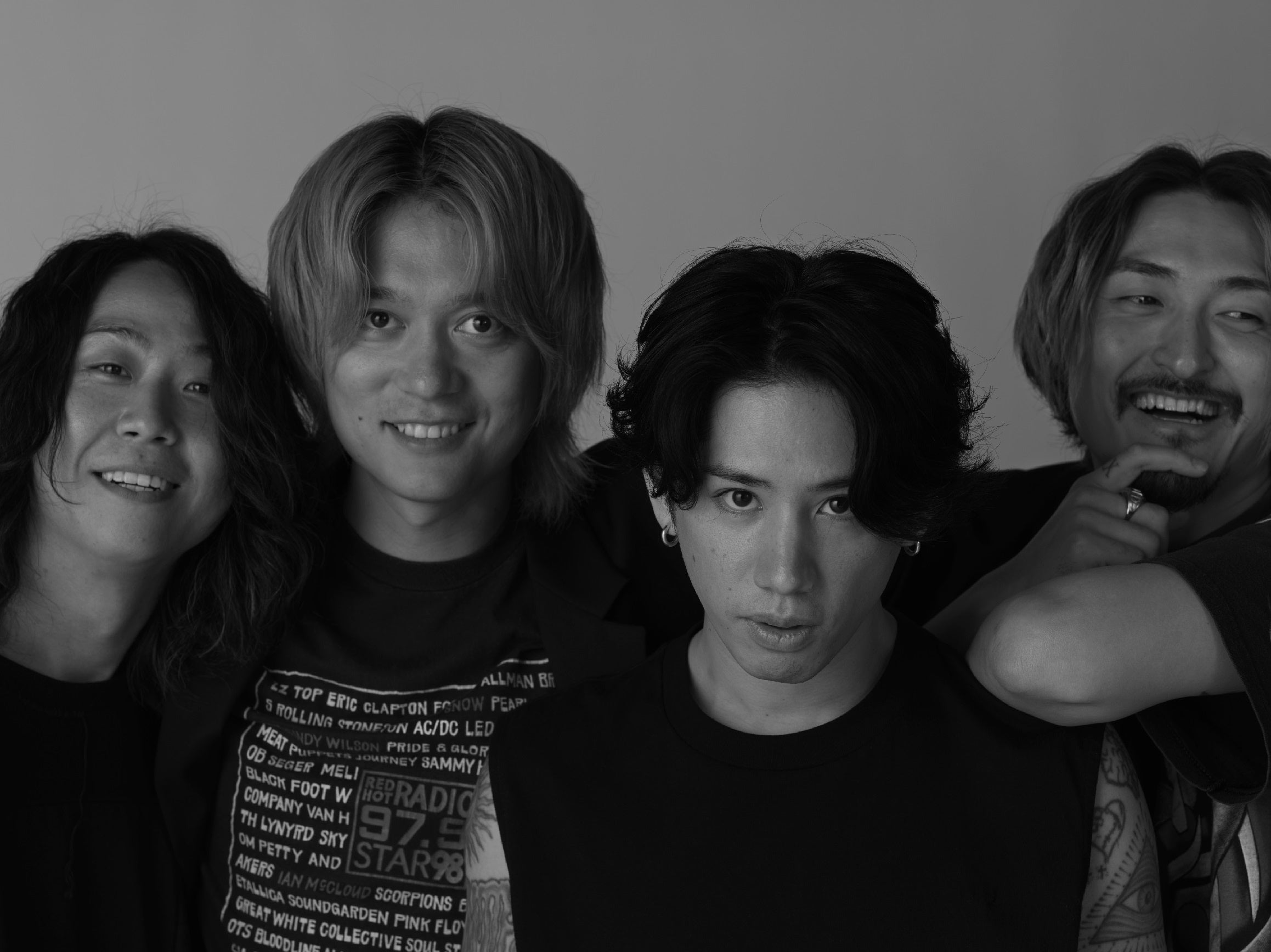 ONE OK ROCKpTaka(Vo.)ւ̃C^r[ɐIFM802wTACTY IN THE MORNINGxɂăIGAI