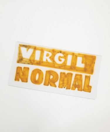 VIRGIL NORMALLAX܂œWĂA[gFREAK'S STOREDaytona ParkɂČ̔B