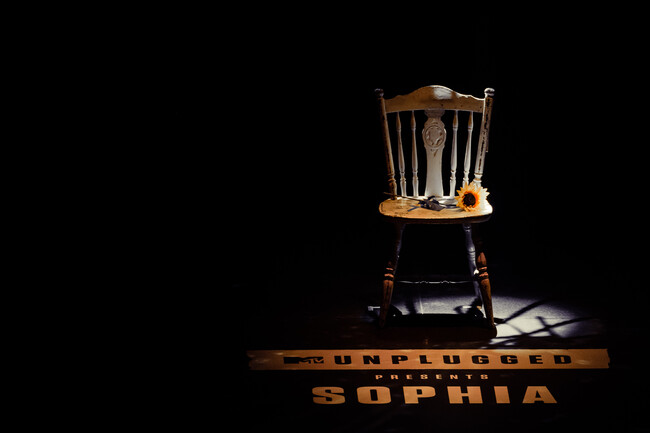 񁄁uMTV Unplugged Presents: SOPHIAvJÁIoh̑S҃AR[XeBbNCuőS15ȔI`Cu̖͗ĺA526ij20MTVɂĕ`