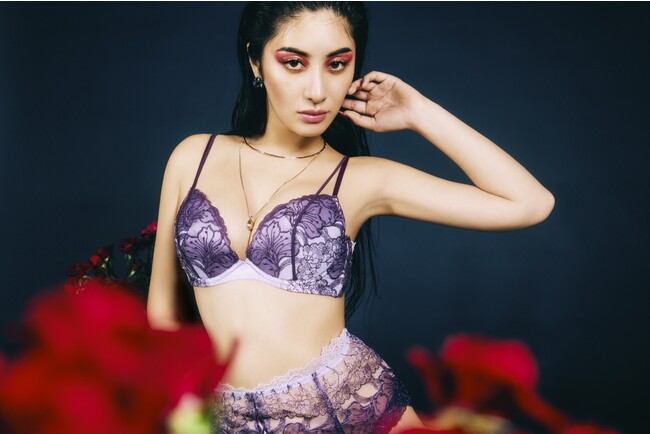 y4/13()12:00`zWF[uhLINGERIEAMiWFAj2023 SPRING COLLECTION2e̔̔X^[gB