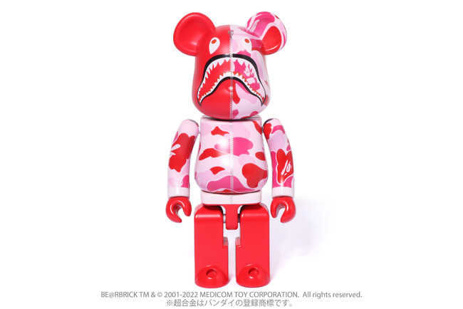  BE@RBRICK BAPE(R) ABC CAMO SHARK PINK / BLUE