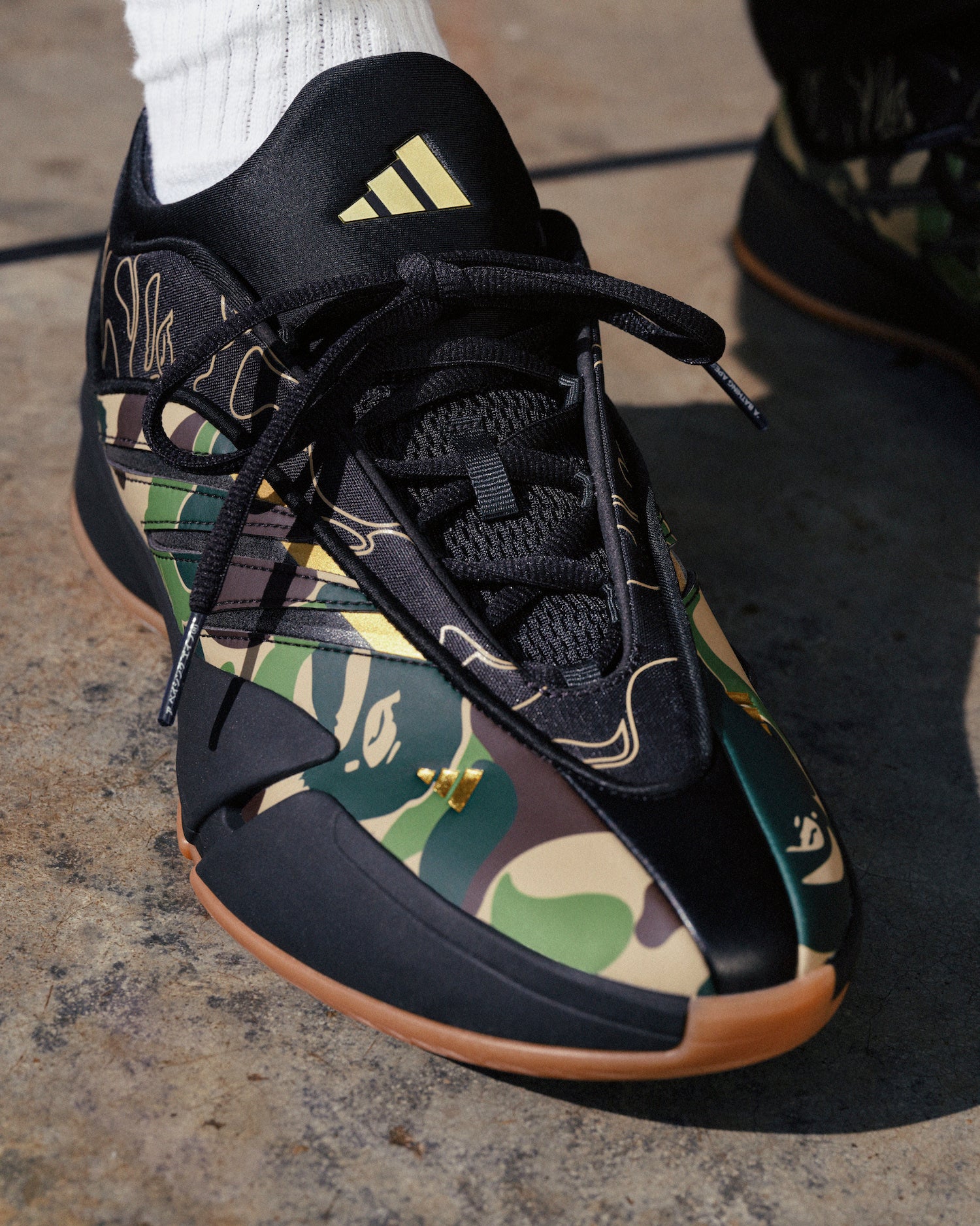 A BATHING APE(R) x adidasDAMIAN LILLARD DAME9