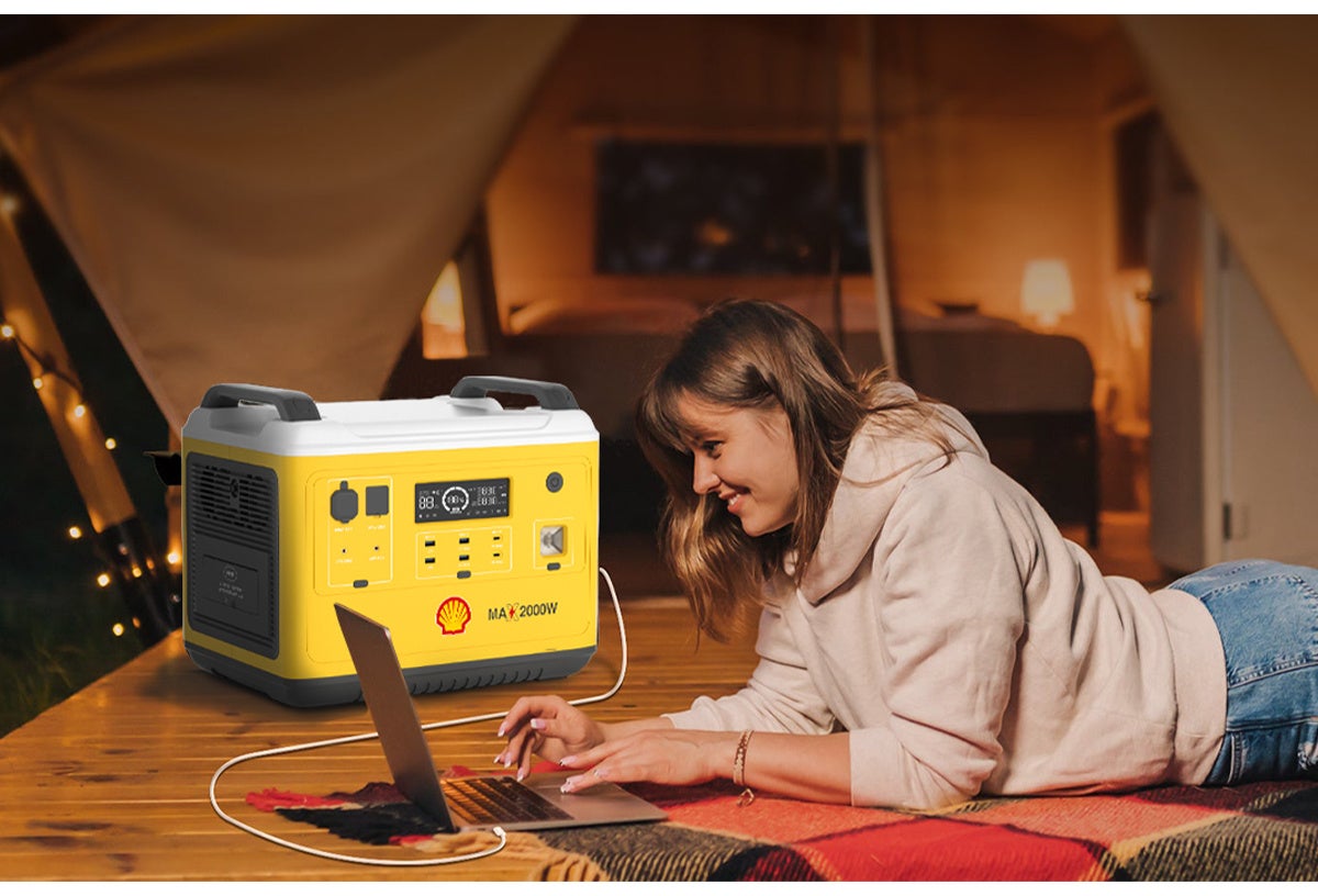 GlM[̃O[oShell|[^udu2000W Portable Power StationvGREEN FUNDINGɓoI