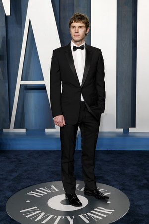 yDIORz94AJf~[܁VANITY FAIR OSCAR PARTY