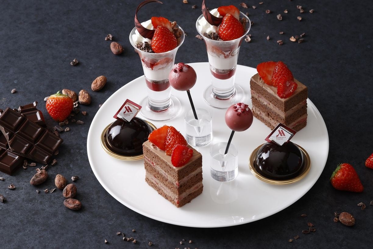 }Ibgze {䕁Egق؂ƎƐr[gDo[`R[ĝƂ낯悤ȊÂ}A[WStrawberry & Bean-to-bar Chocolate Afternoon Tea