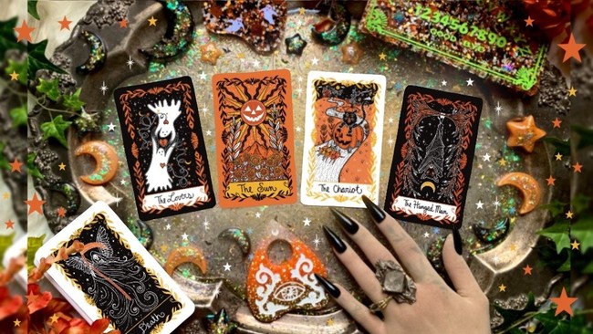 A[gȃnEB`[t̃^bgfbNRNVACeɍœKIuThe Happy Halloween Tarot DeckvoI