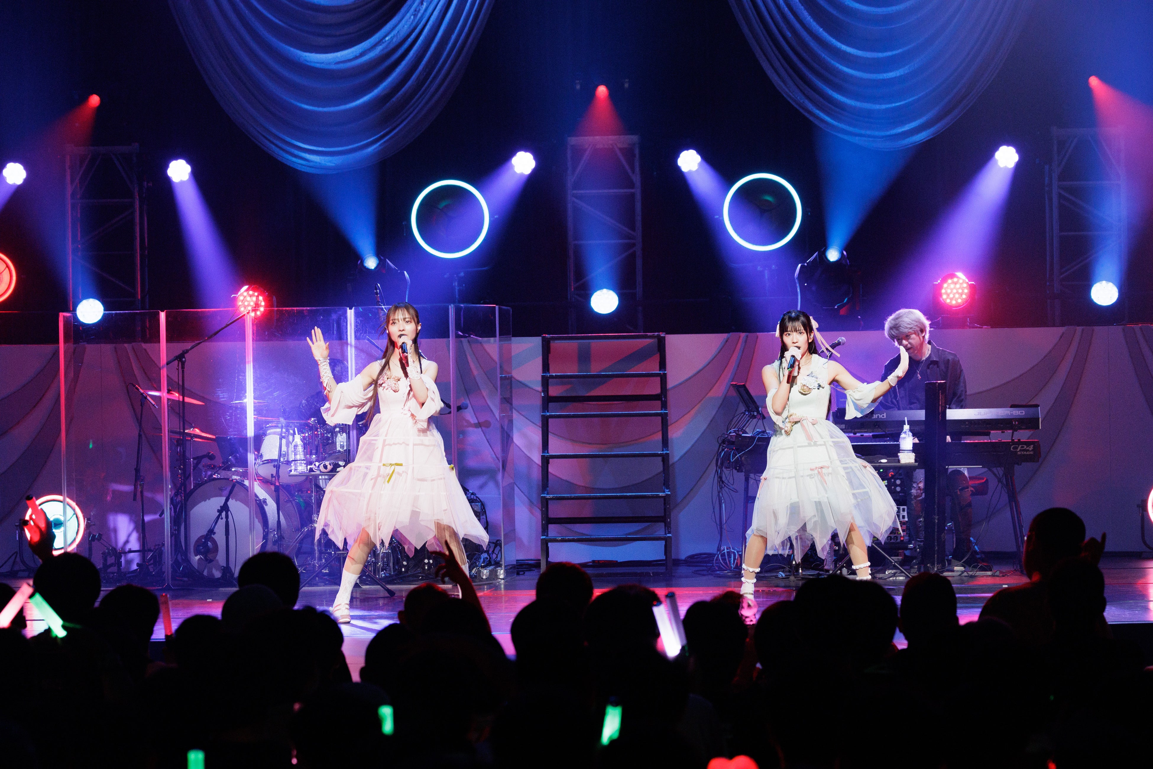 ClariS 4NUƂȂ郉CucA[uClariS SPRING TOUR 2024 `Tinctura`v@̃t@CiATOKYO DOME CITY HALLɂĊJÁI