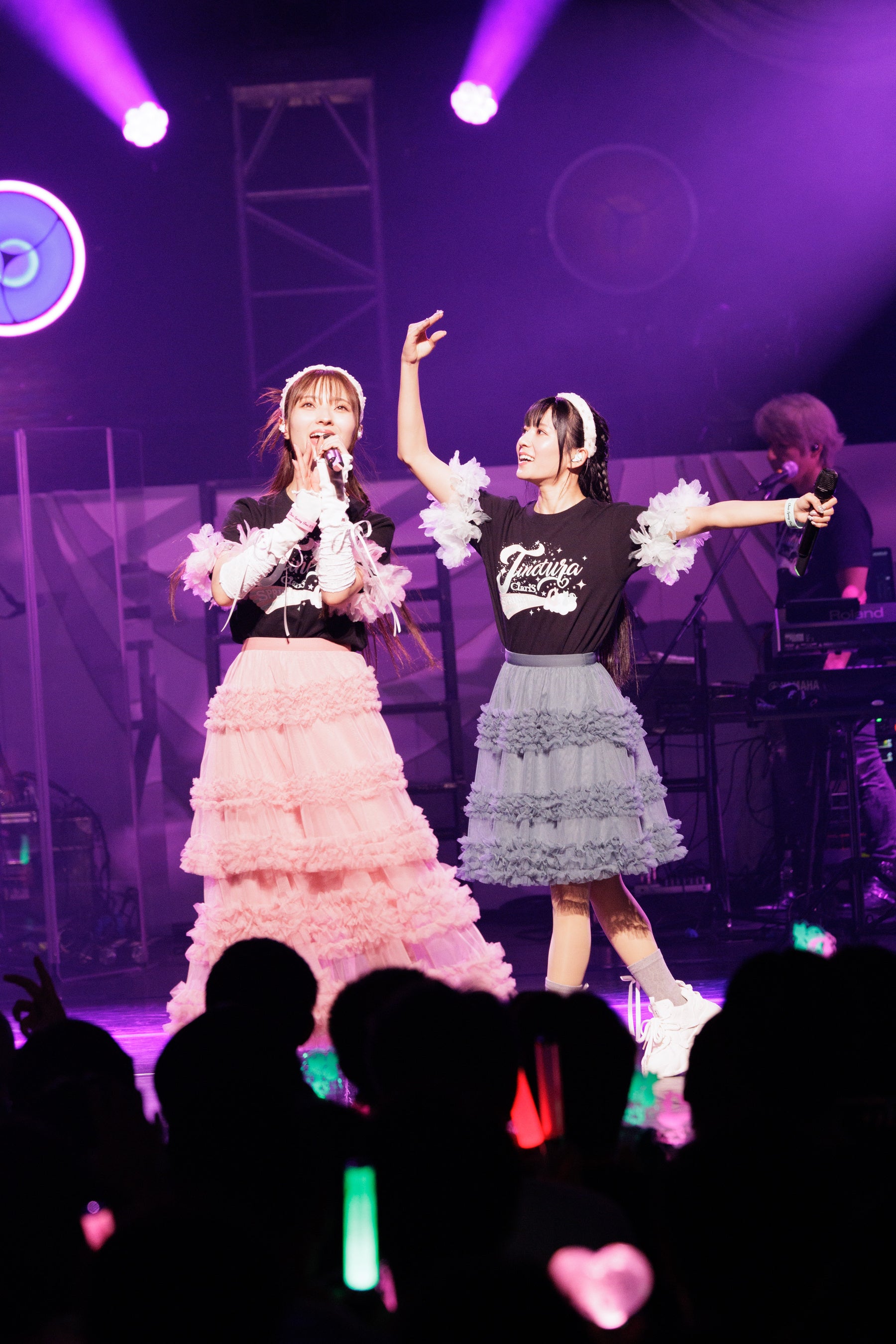 ClariS 4NUƂȂ郉CucA[uClariS SPRING TOUR 2024 `Tinctura`v@̃t@CiATOKYO DOME CITY HALLɂĊJÁI